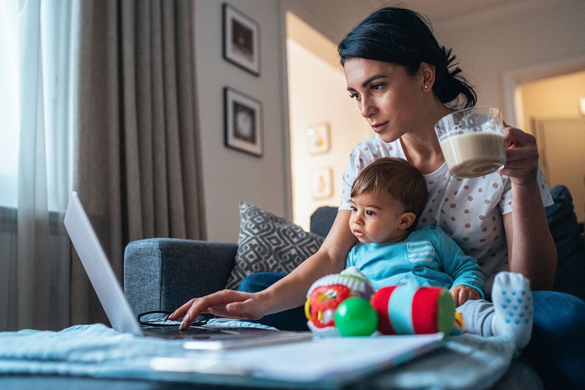 tenant reading email from property management